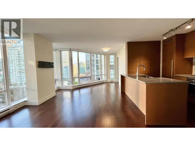 1107 565 SMITHE STREET, Vancouver, British Columbia V6B0E4
