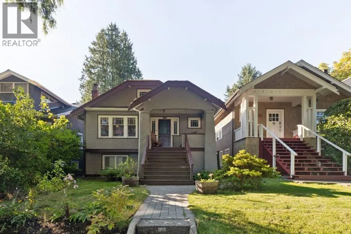 4188 W 13TH AVENUE, Vancouver, British Columbia V6R2T6