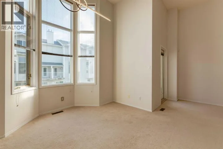 318 Hawkstone Manor NW, Calgary, Alberta T3G3X2