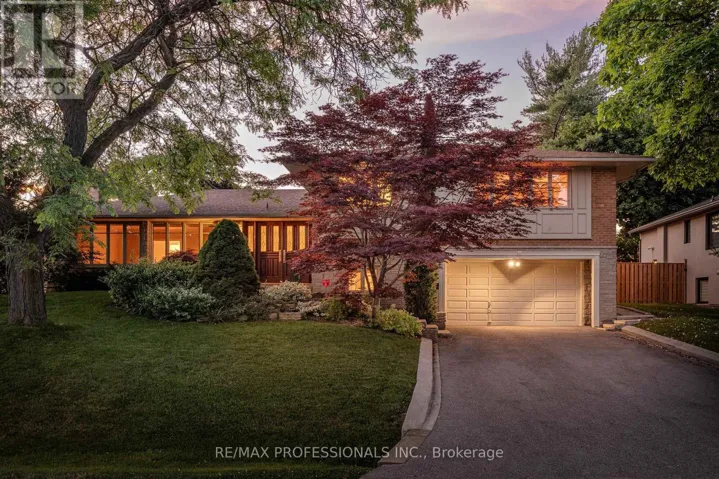 28 AYLESBURY ROAD, Toronto (Princess-Rosethorn), Ontario M9A2M5