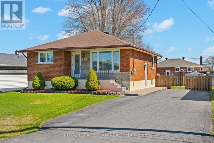 228 LAFRAMBOISE AVENUE, Cornwall, Ontario K6H3E7