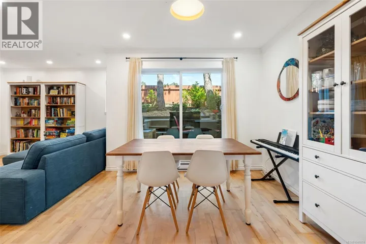 214 1366 Hillside Ave, Victoria, British Columbia V8T2B5