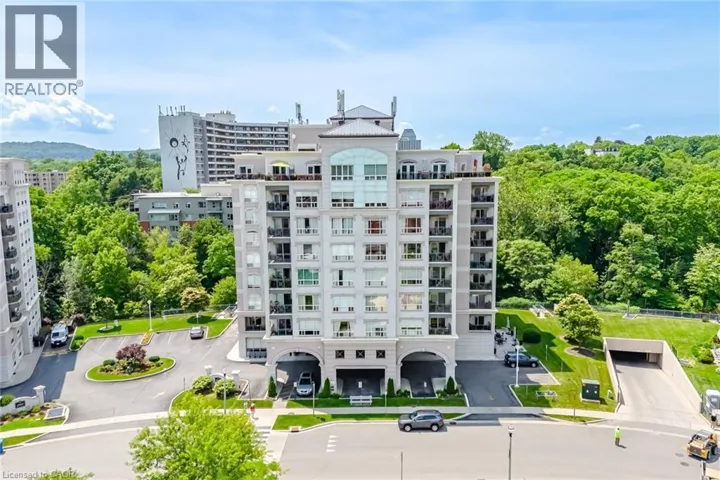 2000 CREEKSIDE Drive Unit# 707, Dundas, Ontario L9H7S7