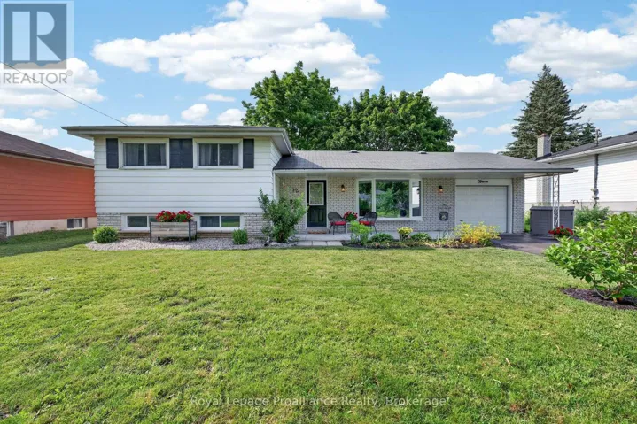 12 STAVEBANK ROAD, Belleville (Belleville Ward), Ontario K8P2N6