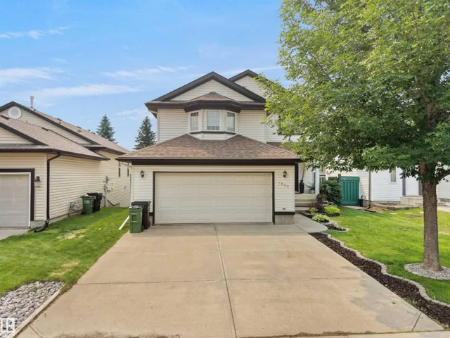 1025 GRAHAM CO NW, Edmonton, Alberta T5T6L4