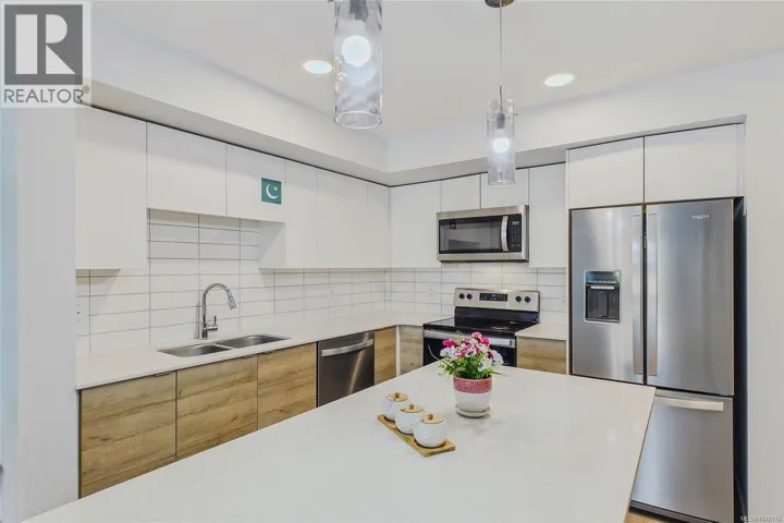 204 4820 Cedar Ridge Pl, Nanaimo, British Columbia V9T0M7