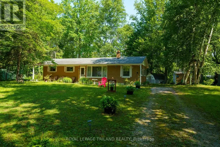 6302 HURON DRIVE, Lambton Shores (Kettle Point), Ontario N0N1J1