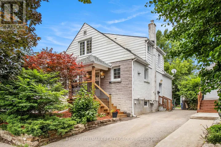 99 DAGMAR AVENUE, Ottawa, Ontario K1L5T3