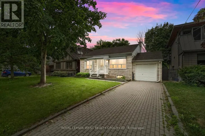22 BEAUCOURT ROAD, Toronto (Stonegate-Queensway), Ontario M8Y3G2