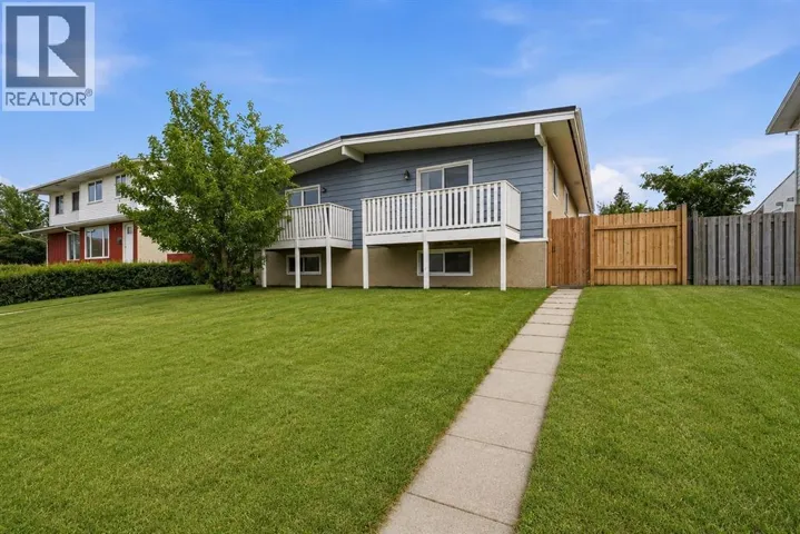 5626 Pensacola Crescent SE, Calgary, Alberta T2A2G6