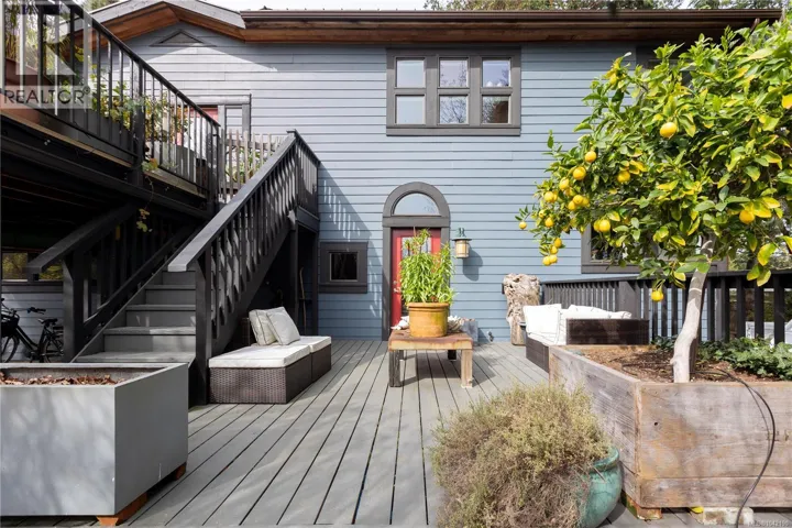 142 Park Dr, Salt Spring, British Columbia V8K2R7