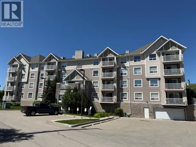 301, 128 Centre Avenue, Cochrane, Alberta T4C1Z4