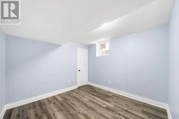 BSMT - 11 BLUE OAK AVENUE, Brampton (Sandringham-Wellington), Ontario L6R1C1