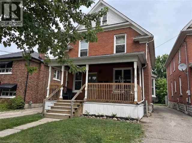 14 BRUBACHER Street, Kitchener, Ontario N2H2V9