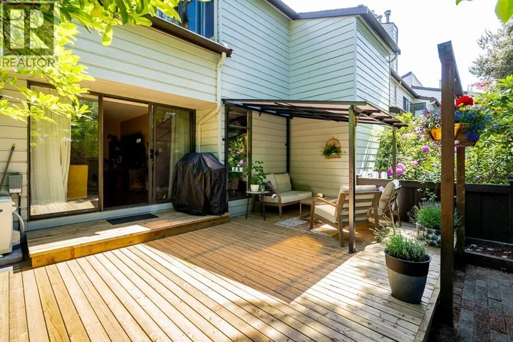 11 3350 ROSEMONT DRIVE, Vancouver, British Columbia V5S2C9