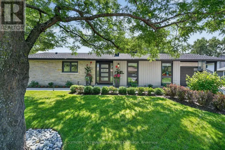 2 PARKGLEN DRIVE, Ottawa, Ontario K2G3R5