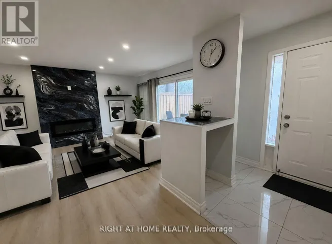 189 - 24 SPRINGFAIR AVENUE, Aurora (Aurora Village), Ontario L4G3M2