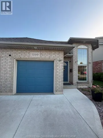 1509 DUROCHER, LaSalle, Ontario N9H2R1