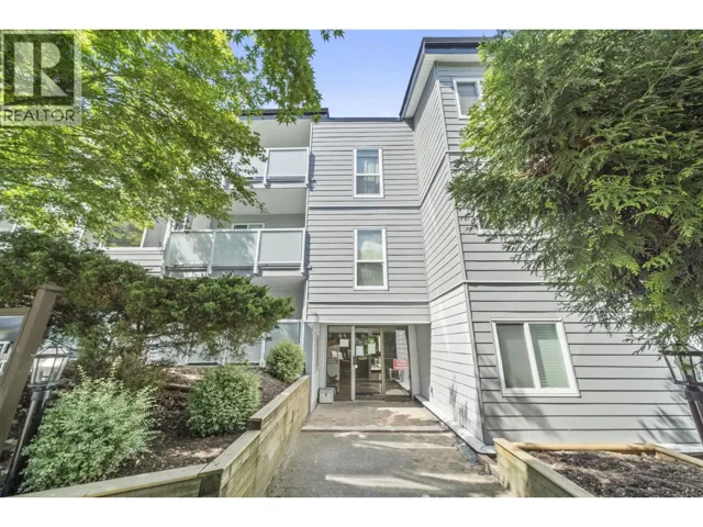204 3883 LAUREL STREET, Burnaby, British Columbia V5G4M8