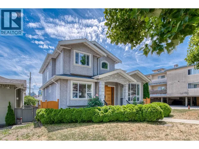 4330 WILLIAM STREET, Burnaby, British Columbia V5C3J9