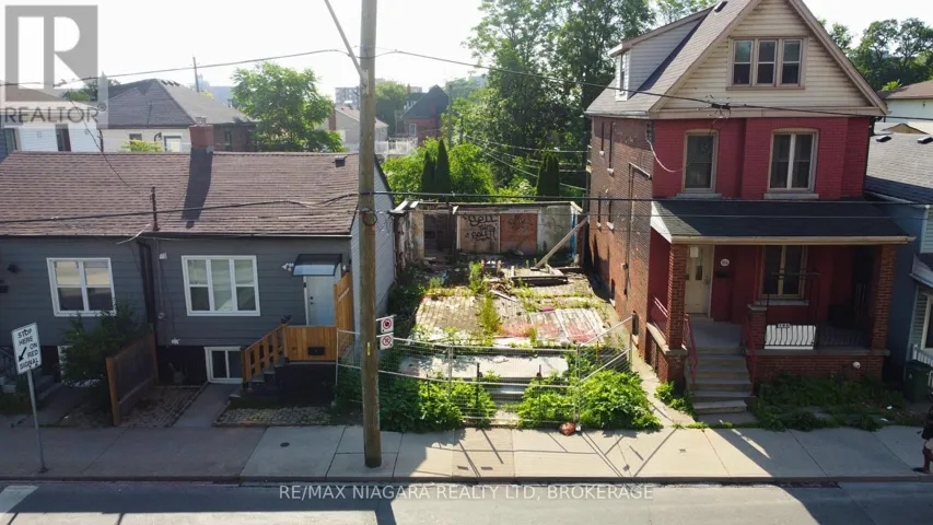 186 JOHN STREET N, Hamilton (Beasley), Ontario L8L4P2