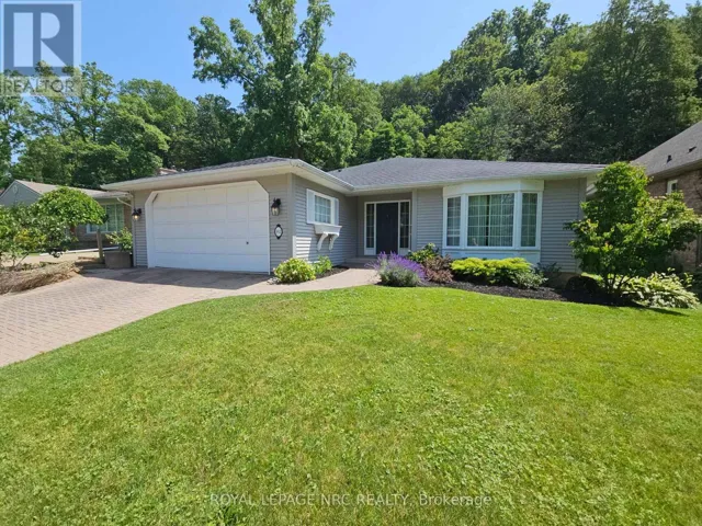 192 WOODSIDE DRIVE, St. Catharines (Glendale/Glenridge), Ontario L2T1X6