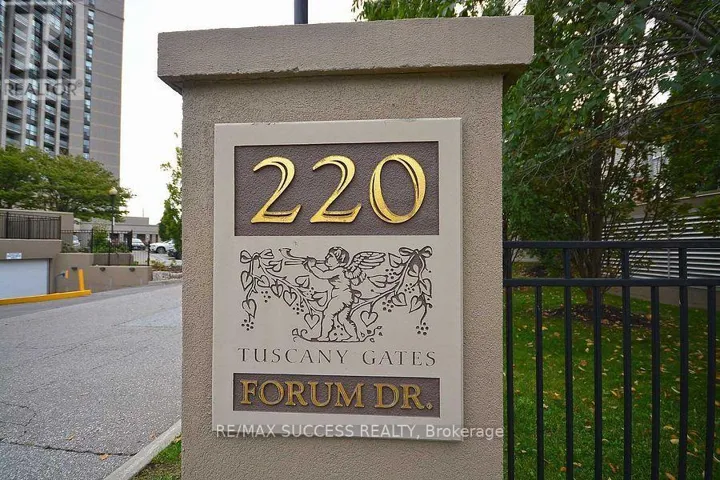 701 - 220 FORUM DRIVE, Mississauga (Hurontario), Ontario L4Z4K1