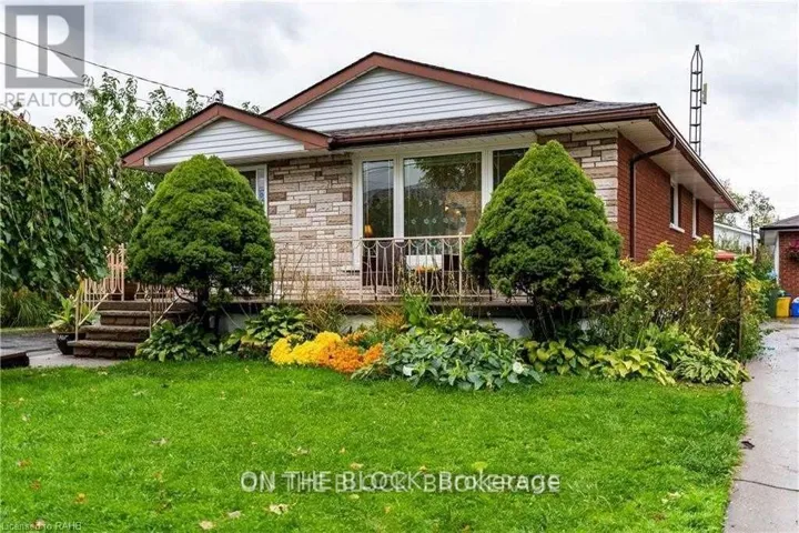 UPPER - 151 NUGENT DRIVE, Hamilton (Kentley), Ontario L8H2N3