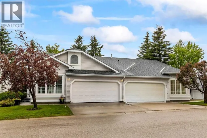 33 Douglasview Park SE, Calgary, Alberta T2Z2R9