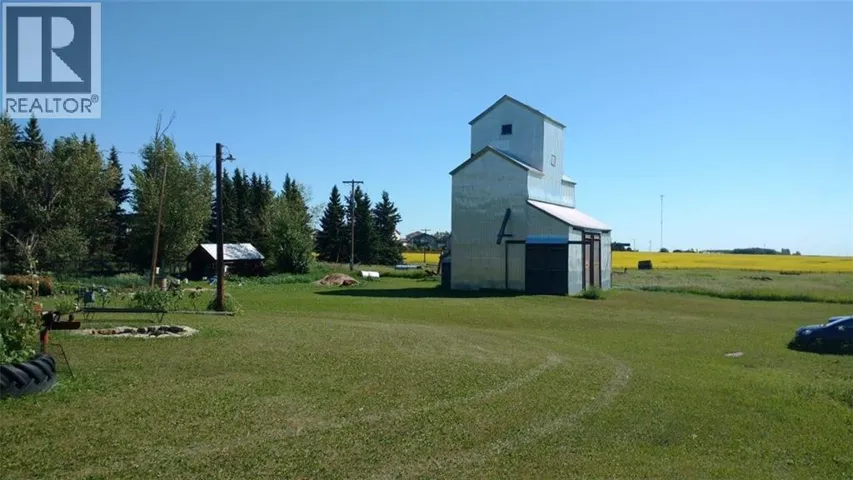 30077 RR14 NW, Carstairs, Alberta T0M0N0
