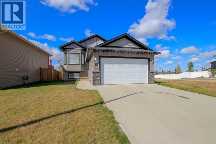 30 Henderson Crescent, Penhold, Alberta T0M1R0
