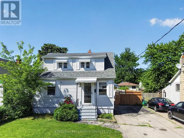 38 PARKER STREET, St. Catharines (Western Hill), Ontario L2S1C5