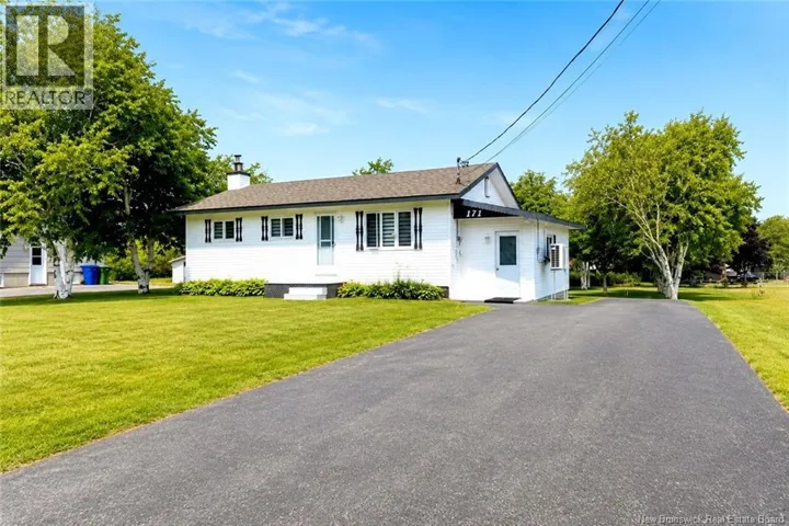 171 Louis de Lanteigne, Caraquet, New Brunswick E1W1B3