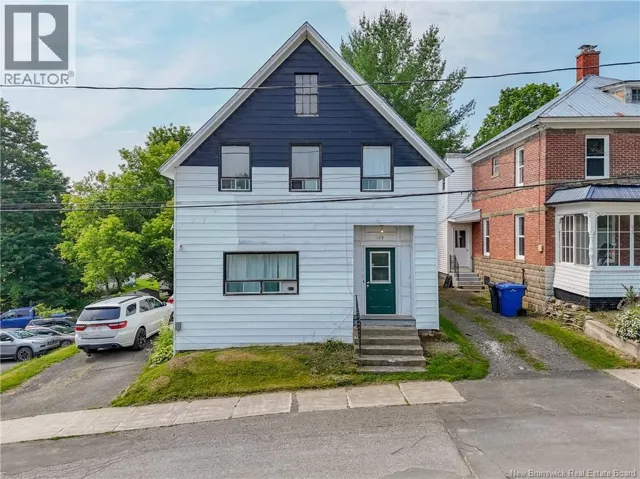 109 Victoria Street, Woodstock, New Brunswick E7M3A4