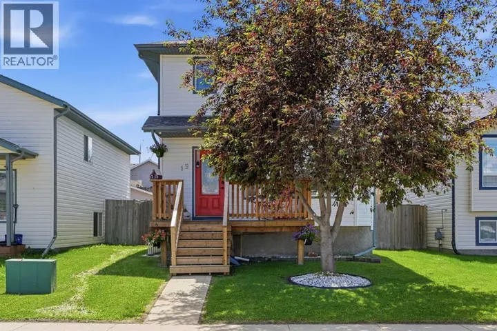 19 Fenwood Close, Sylvan Lake, Alberta T4S2K4