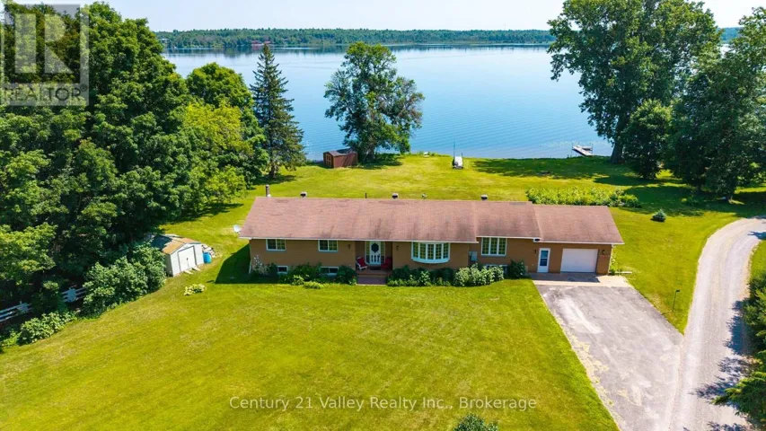 11 HART LANE, Greater Madawaska, Ontario K0J1H0