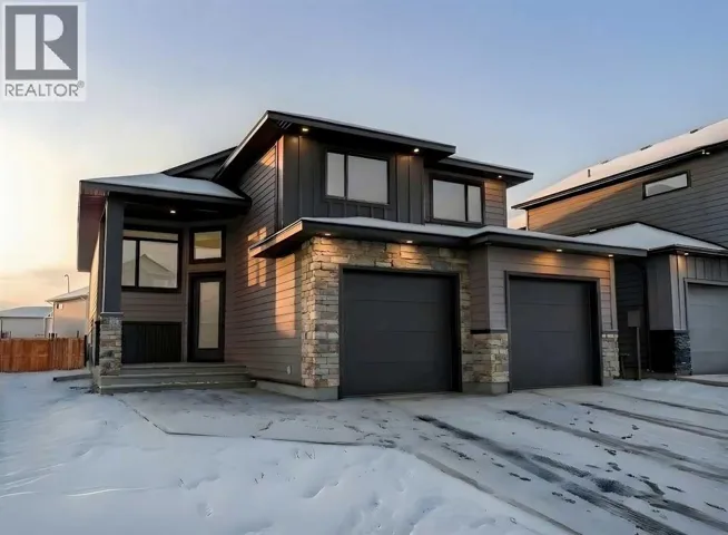 639 Sixmile Crescent S, Lethbridge, Alberta T1K8J2