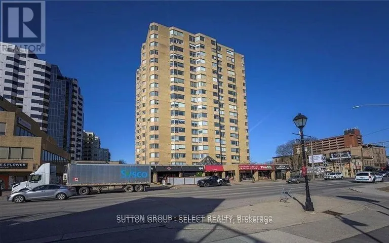 1605 - 695 RICHMOND STREET, London East (East F), Ontario N6A5M8