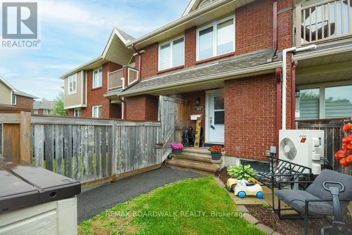 205 - 1760 CABARET LANE, Ottawa, Ontario K4A2H1