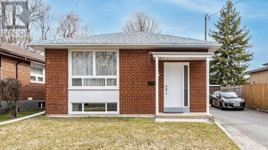 LOWER - 5 APPLEFIELD DRIVE, Toronto (Bendale), Ontario M1P3X8