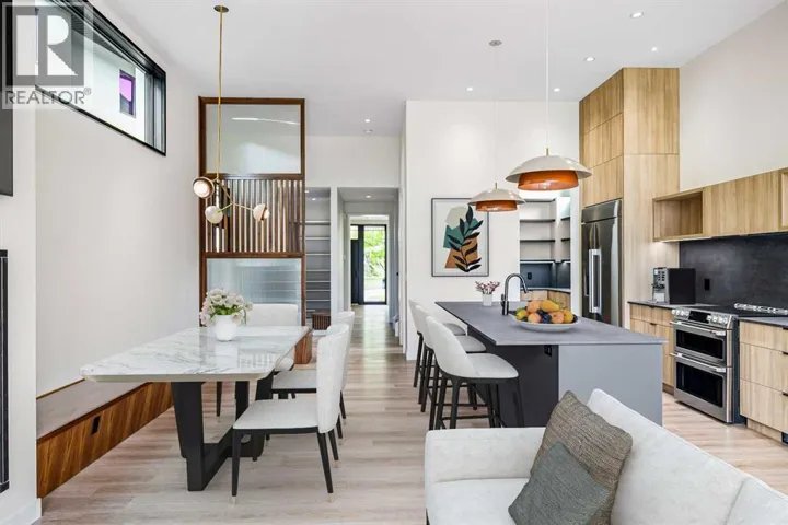 3D Willow Crescent SW, Calgary, Alberta T3C3B8
