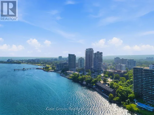 303 - 370 MARTHA STREET, Burlington (Brant), Ontario L7R0G9
