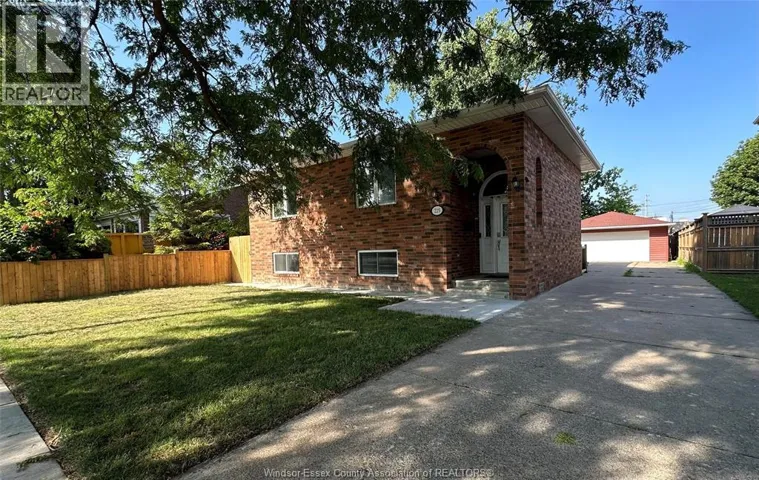 225 FRANK AVENUE, Windsor, Ontario N8S3N7