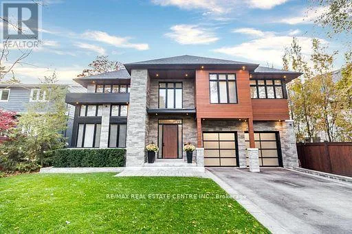 76 BEN MACHREE DRIVE, Mississauga (Port Credit), Ontario L5H2S3