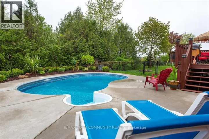 8 CHAMPLAIN BOULEVARD, Kawartha Lakes (Lindsay), Ontario K9V0H9