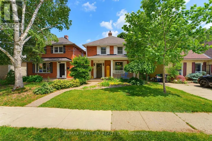 85 BARRIE STREET, Cambridge, Ontario N1S3B1