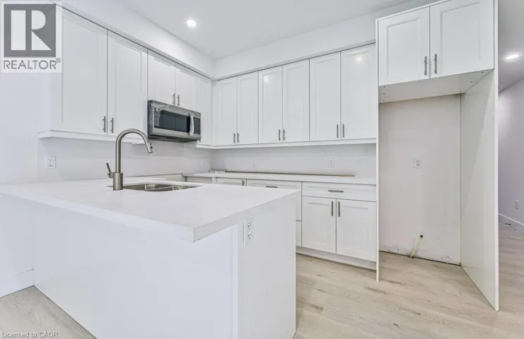 64 GAGE Avenue Unit# 1, Kitchener, Ontario N2G2E2