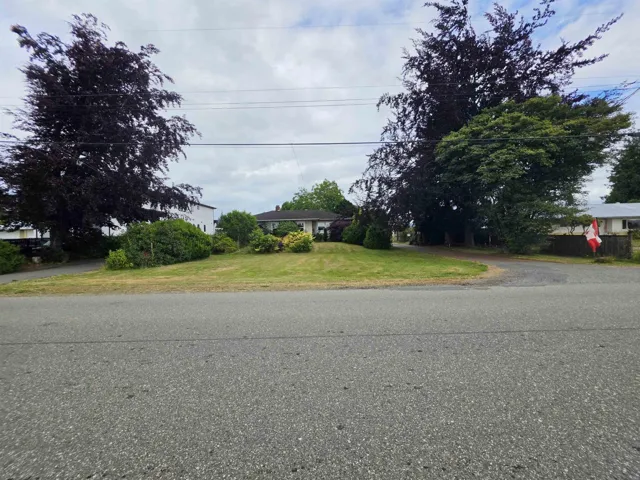 672 COLUMBIA STREET, Abbotsford, British Columbia V2T5X6