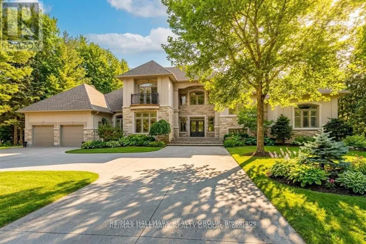 5800 QUEENSCOURT CRESCENT, Ottawa, Ontario K4M1K3