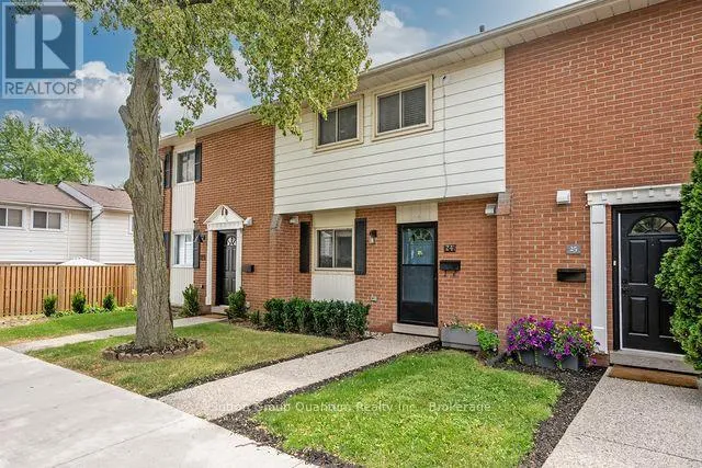 24 - 61 SARAH LANE, Oakville (BR Bronte), Ontario L6L3V2